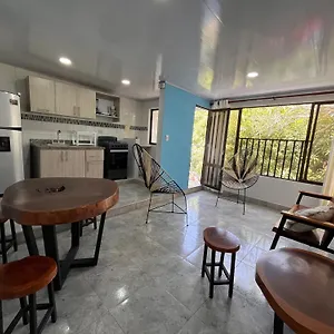  Apartamento Ambiente Familiar / Laboral